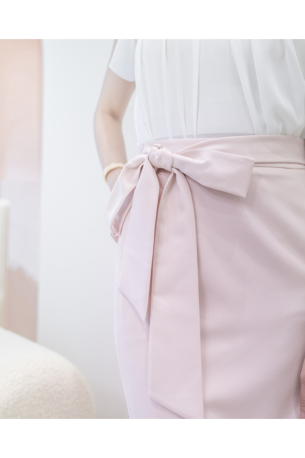 HESTIA’S ribbon belt pencil skirt (Soft Pink)