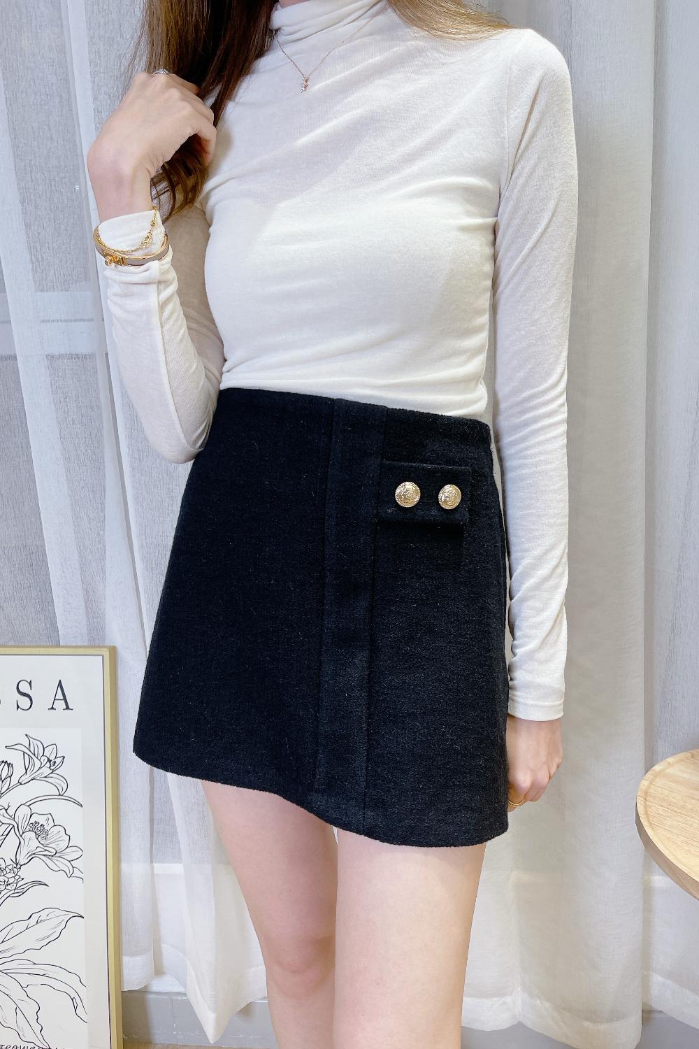 Duo golden button slim-waist pants skirt (Black)